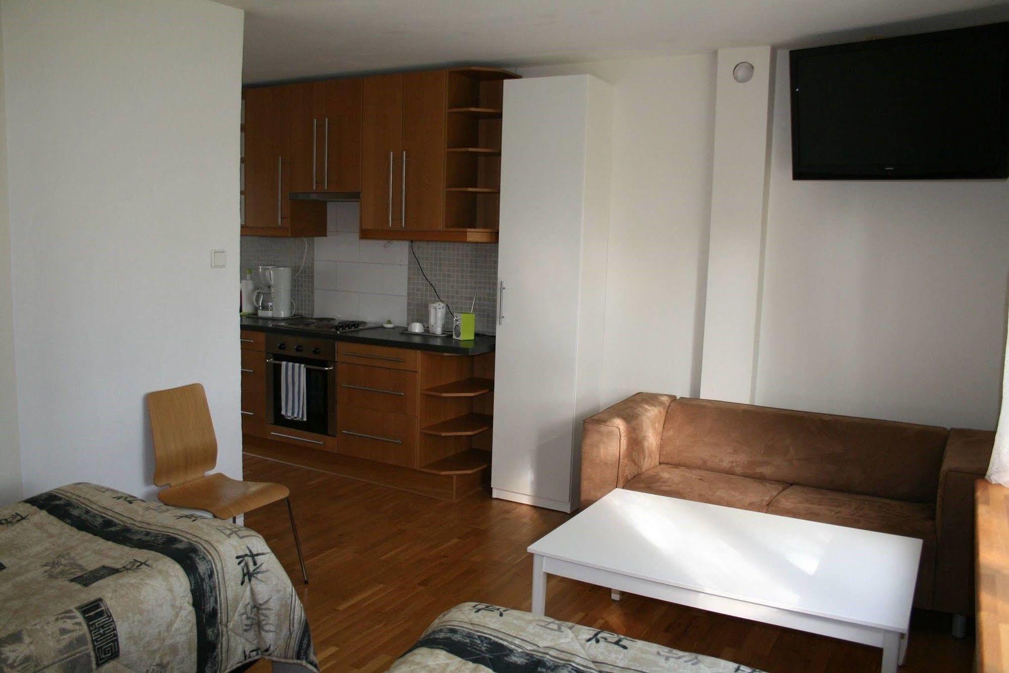 Lilla Huset Pa Slaetten B&B Lund Dış mekan fotoğraf